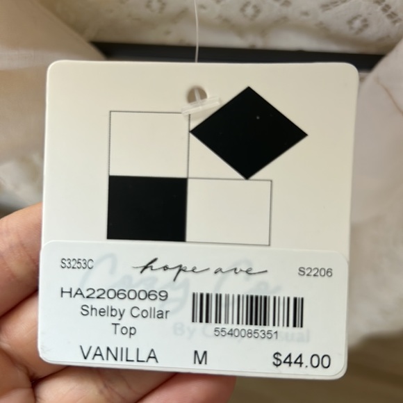 Blouse - Picture 2 of 2